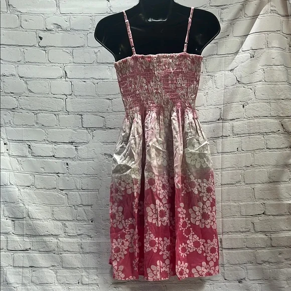 Pink Mini Sundress with Spaghetti Straps and Ombre Design - Picture 5 of 8